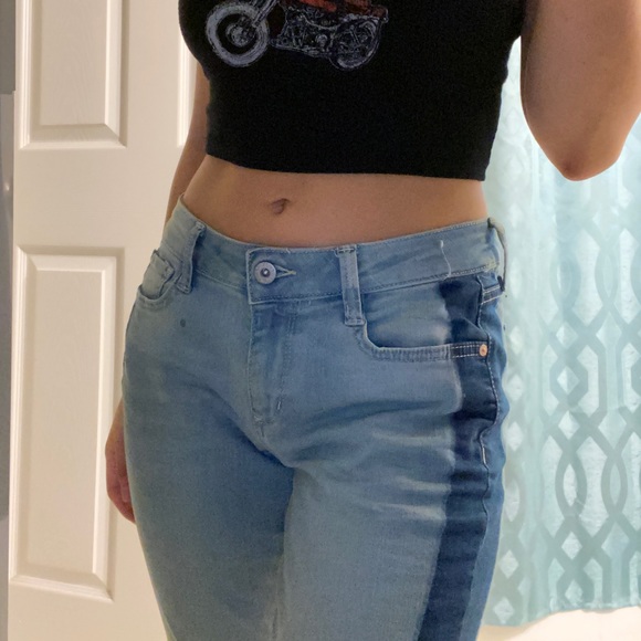 Two Color Jeans - Picture 2 of 3